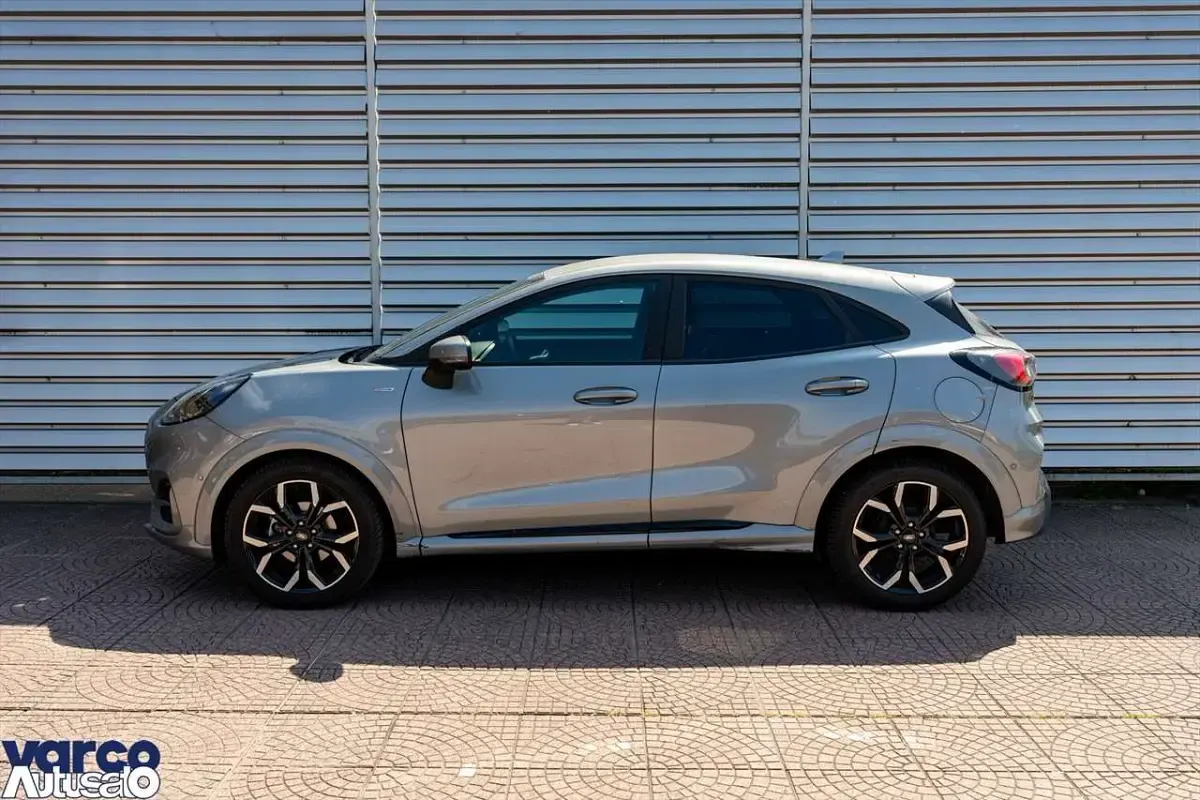 Usata Ford Puma ST-Line X 125 CV (91 kW) 2023 Solar silver SUV