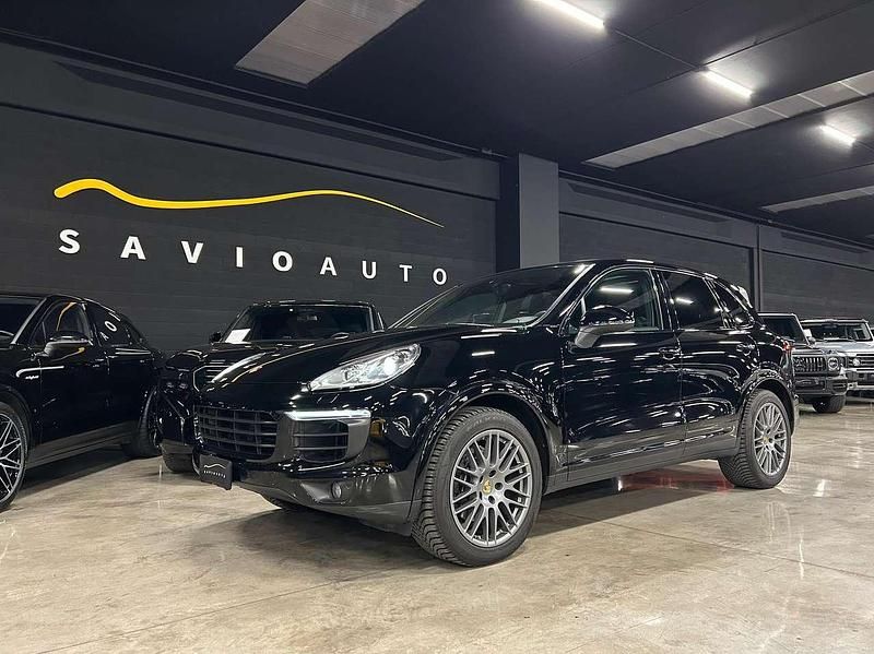 Usata Porsche Cayenne Platinum Edition 250 CV (183 kW) 2017 Nero SUV