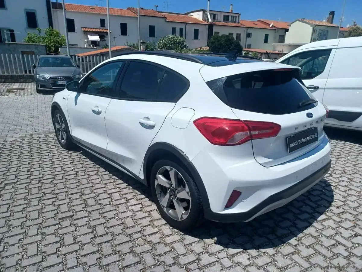 Usata Ford Focus Active 125 CV (91 kW) 2019 Bianco