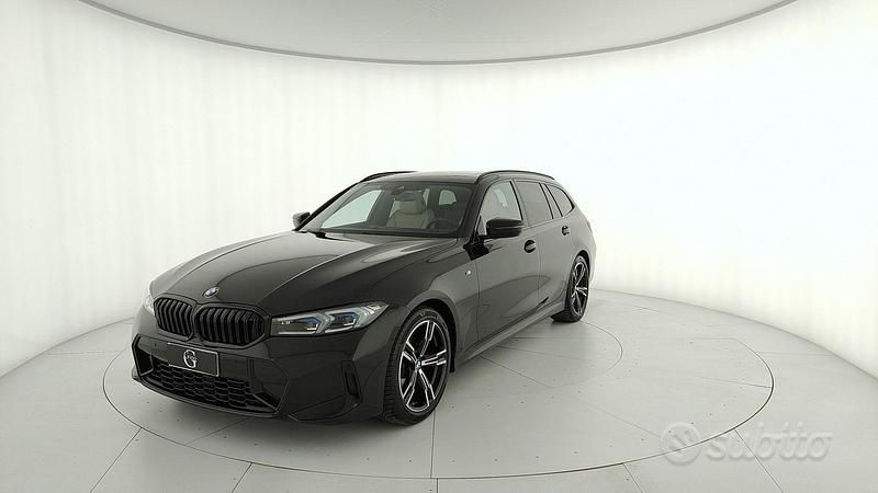 Usata BMW 320e M Sport 190 CV (139 kW) 2023 Nero Station wagon