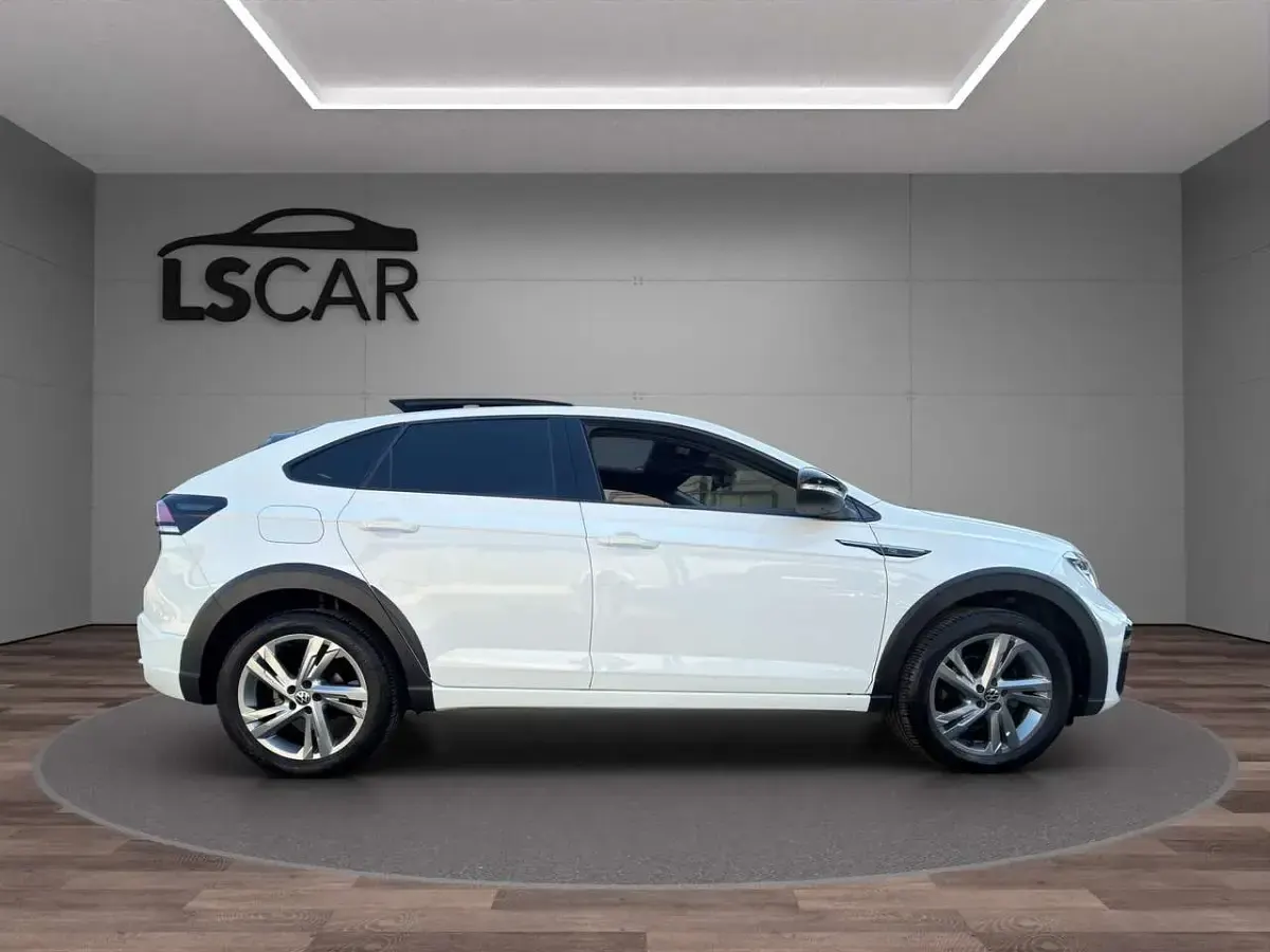 Usata VW Taigo R-line 110 CV (80 kW) 2024 Pure white SUV