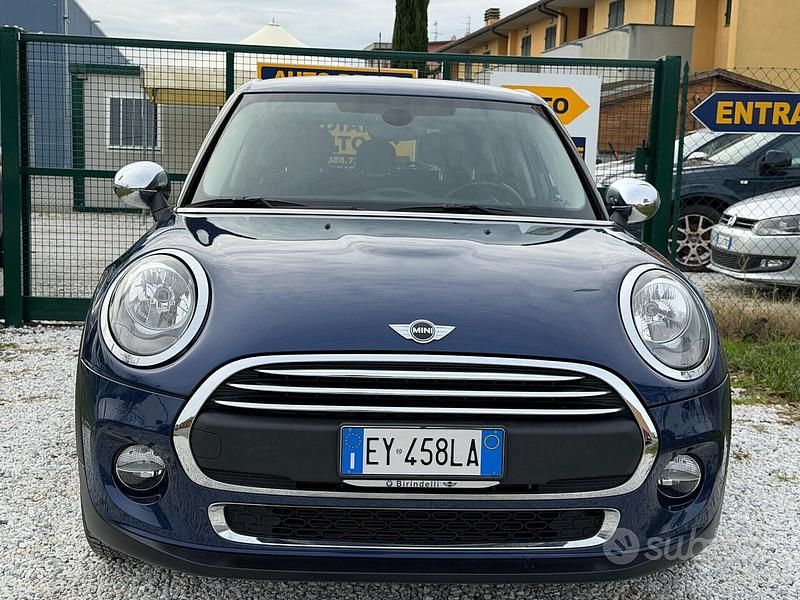 Usata Mini ONE 102 CV (75 kW) 2015 Blu Utilitaria
