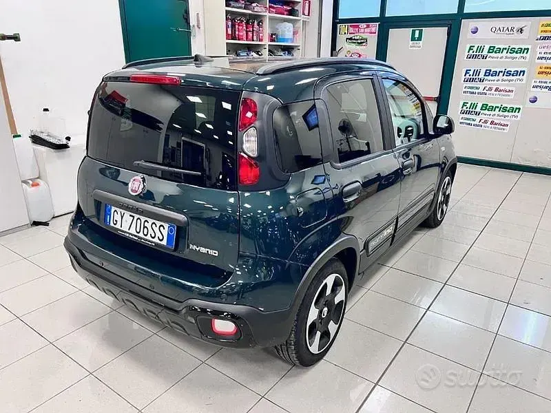 Usata Fiat Panda Cross Cross 70 CV (51 kW) 2025 Verde Utilitaria