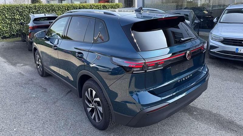 Nuova VW Tiguan Edition 131 CV (96 kW) 2026 Blu/azzurro SUV