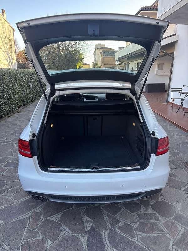 Usata Audi A4 Advanced 143 CV (105 kW) 2011 Bianco Station wagon