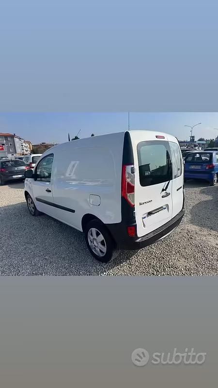 Usata Renault Kangoo LIMITED 90 CV (66 kW) 2017 Bianco Monovolume