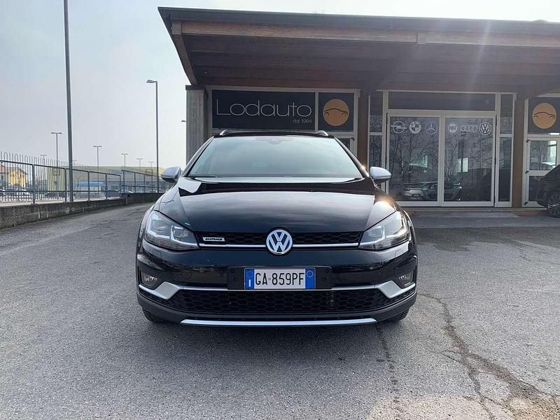 Usata VW Golf Alltrack Executive 184 CV (135 kW) 2020 Nero Station wagon