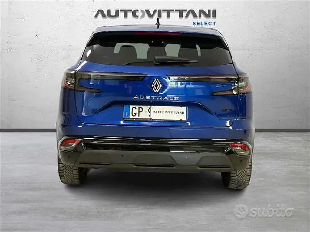 Usata Renault Austral Techno 200 CV (147 kW) 2023 Blu scuro SUV