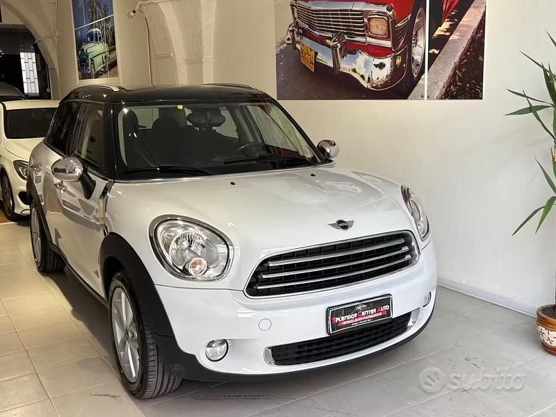 Usata Mini Cooper D 111 CV (81 kW) 2014 Bianco Utilitaria