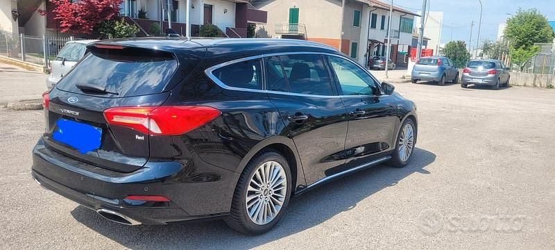 Usata Ford Focus Vignale 120 CV (88 kW) 2019 Nero Station wagon