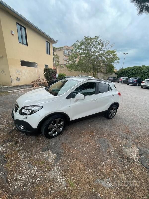 Usata Opel Mokka 131 CV (96 kW) 2013 Bianco SUV