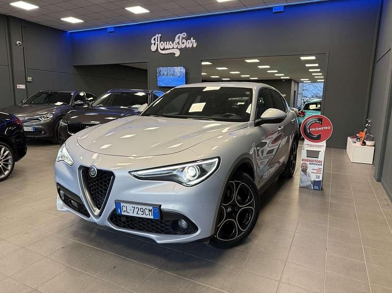 Usata Alfa Romeo Stelvio Business 190 CV (139 kW) 2022 Grigio moonlight SUV