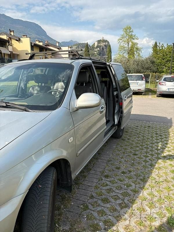 Usata Kia Carnival 2006 Monovolume