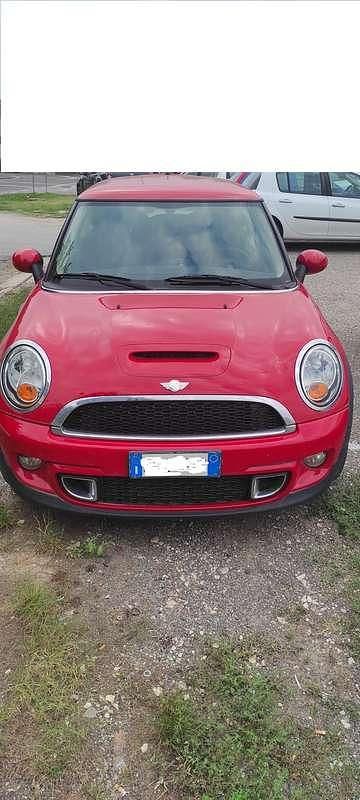 Usata Mini Cooper S 184 CV (135 kW) 2011 Rosso Utilitaria