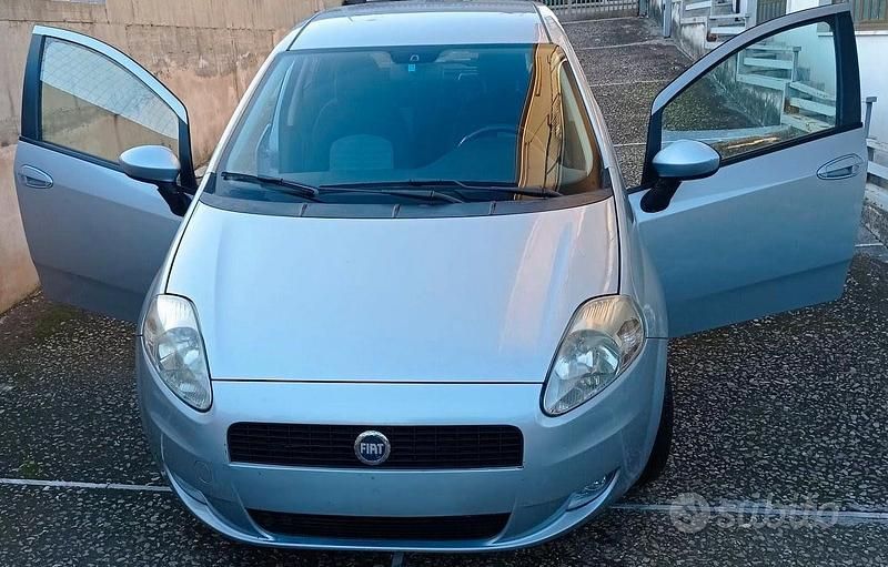 Usata Fiat Grande Punto 2005 Grigio Utilitaria