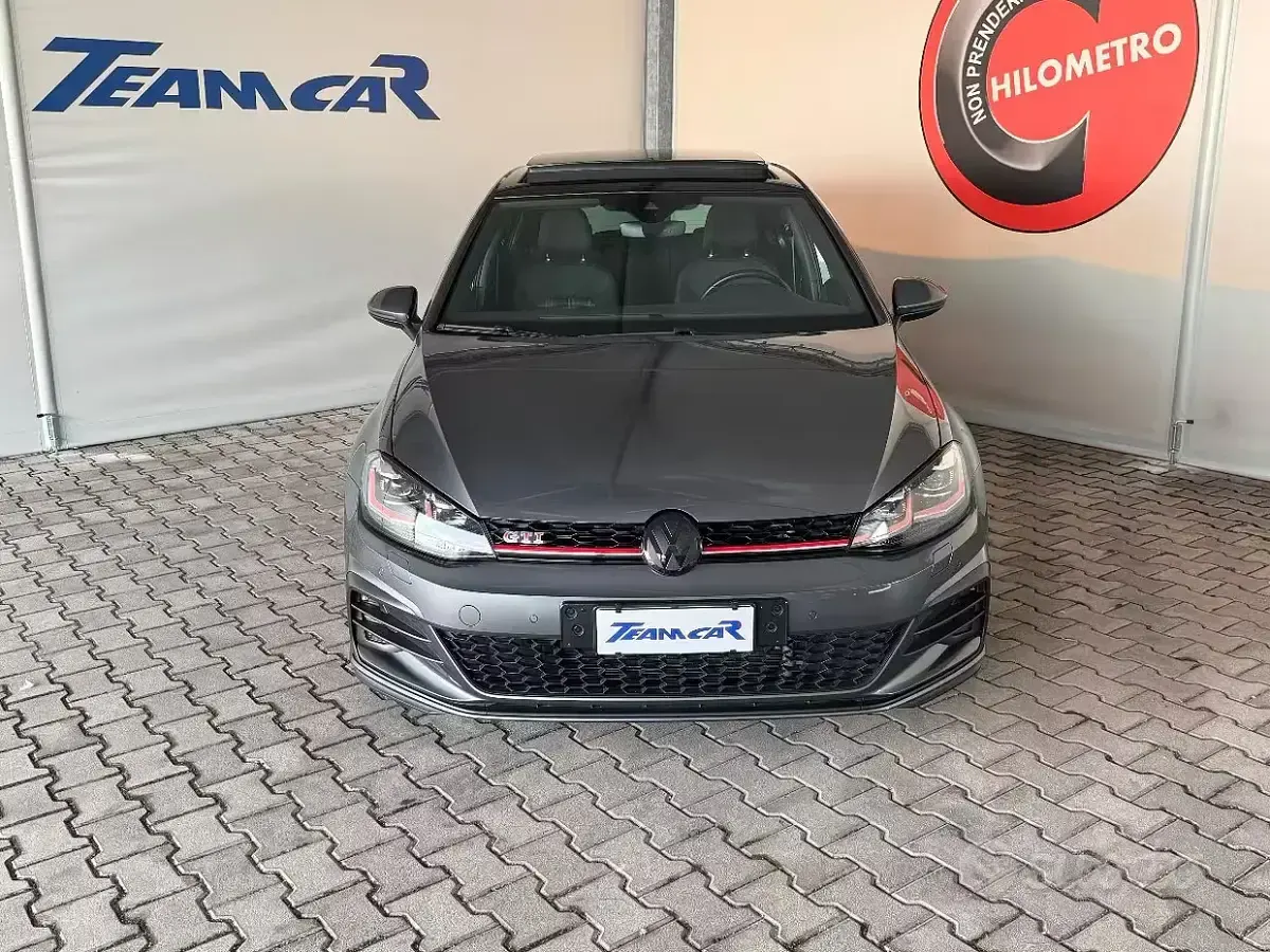 Usata VW Golf VIII GTI 245 CV (180 kW) 2020 Grigio Berlina