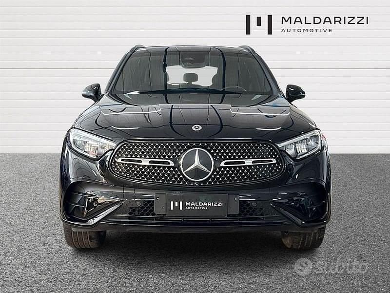 Usata Mercedes GLC300 Advanced 333 CV (244 kW) 2023 Nero SUV