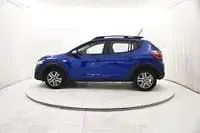 Usata Dacia Sandero Expression 101 CV (74 kW) 2023 Blu iron Berlina