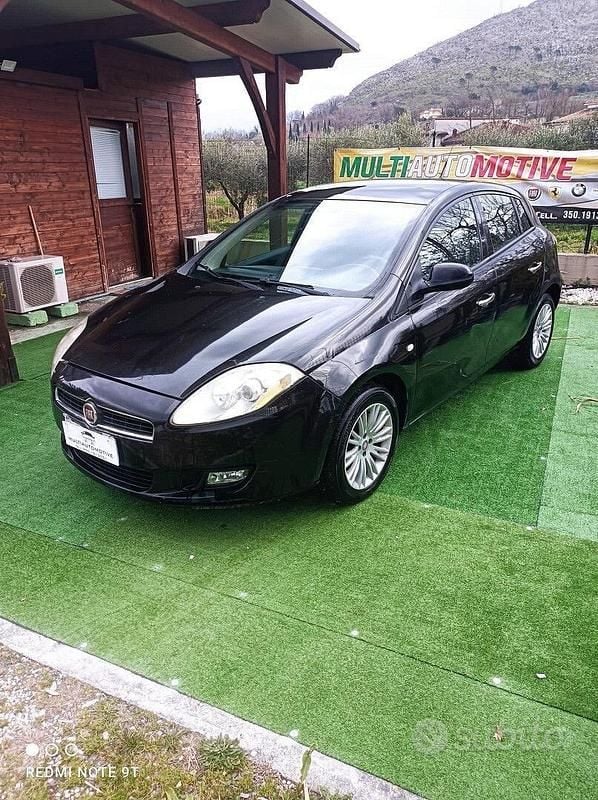 Usata Fiat Bravo 120 CV (88 kW) 2011 Nero Utilitaria