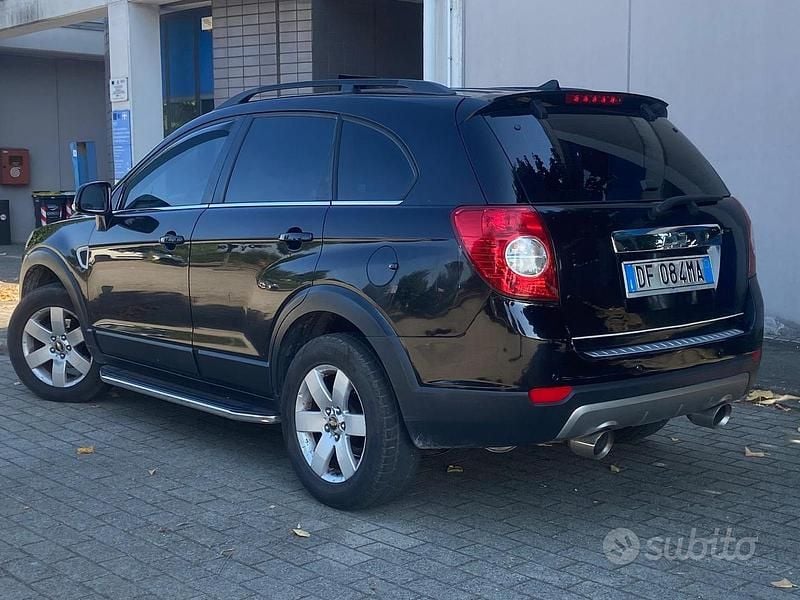 Usata Chevrolet Captiva 150 CV (110 kW) 2006 Nero SUV