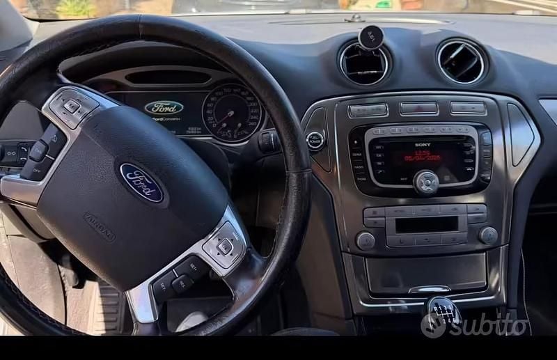 Usata Ford Mondeo 140 CV (102 kW) 2007 Grigio Station wagon