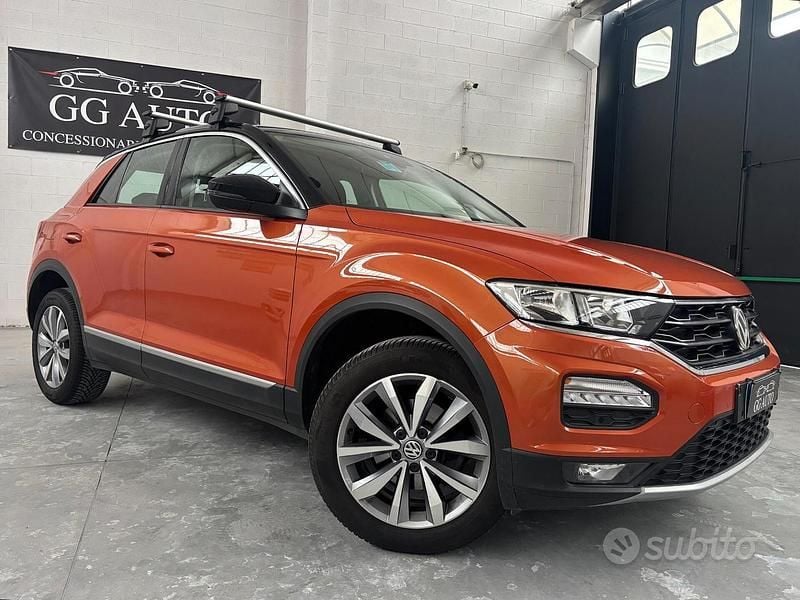 Usata VW T-Roc Style 116 CV (85 kW) 2020 Arancione SUV