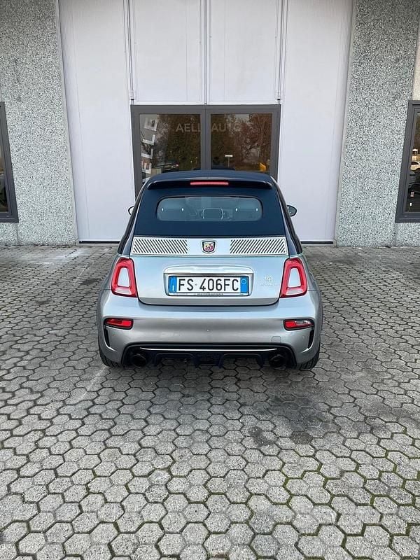 Usata Abarth 695C 179 CV (131 kW) 2018 Grigio Cabrio