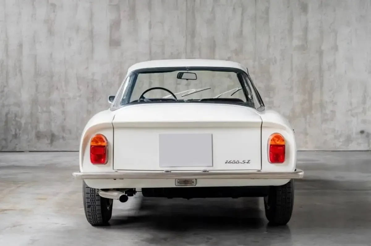 Usata Alfa Romeo 2600 Sprint 145 CV (106 kW) 1965 Bianco Coupé