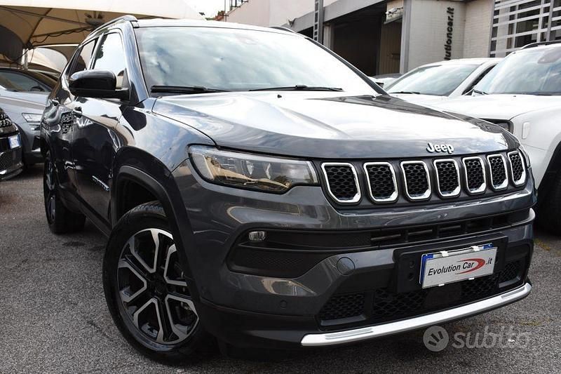 Usata Jeep Compass 190 CV (139 kW) 2022 Grigio SUV