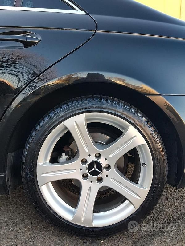Usata Mercedes CLS320 Chrome 224 CV (164 kW) 2007 Nero Coupé
