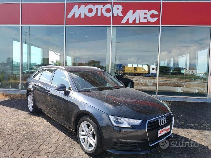 Blu luna metallizzato Usata 2018 Audi A4 Ambiente Station wagon | 20.900 € (Cara) - Immagine 1/4