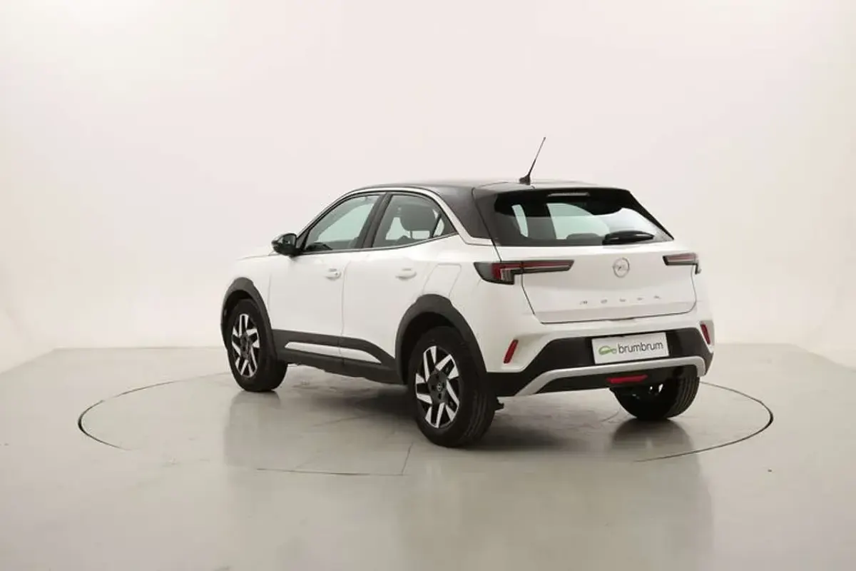 Usata Opel Mokka Elegance 101 CV (74 kW) 2022 Bianco SUV