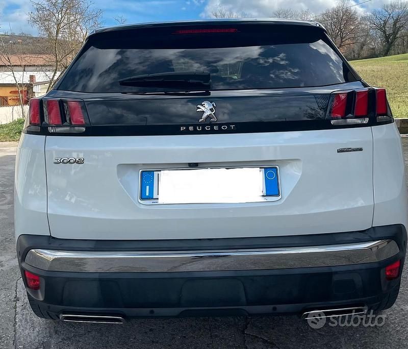 Usata Peugeot 3008 GT-line 131 CV (96 kW) 2018 Bianco SUV