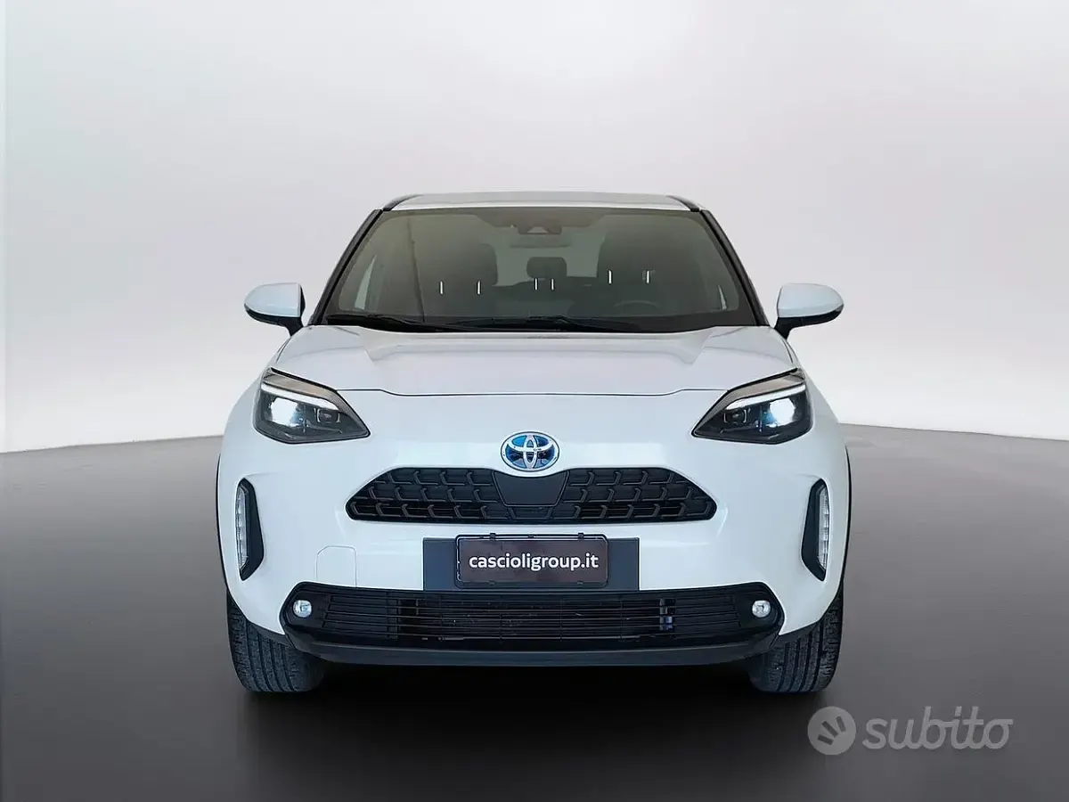 Usata Toyota Yaris Cross Trend 116 CV (85 kW) 2022 Bianco SUV