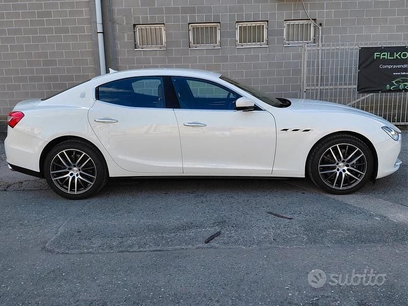 Usata Maserati Ghibli 275 CV (202 kW) 2017 Bianco Berlina