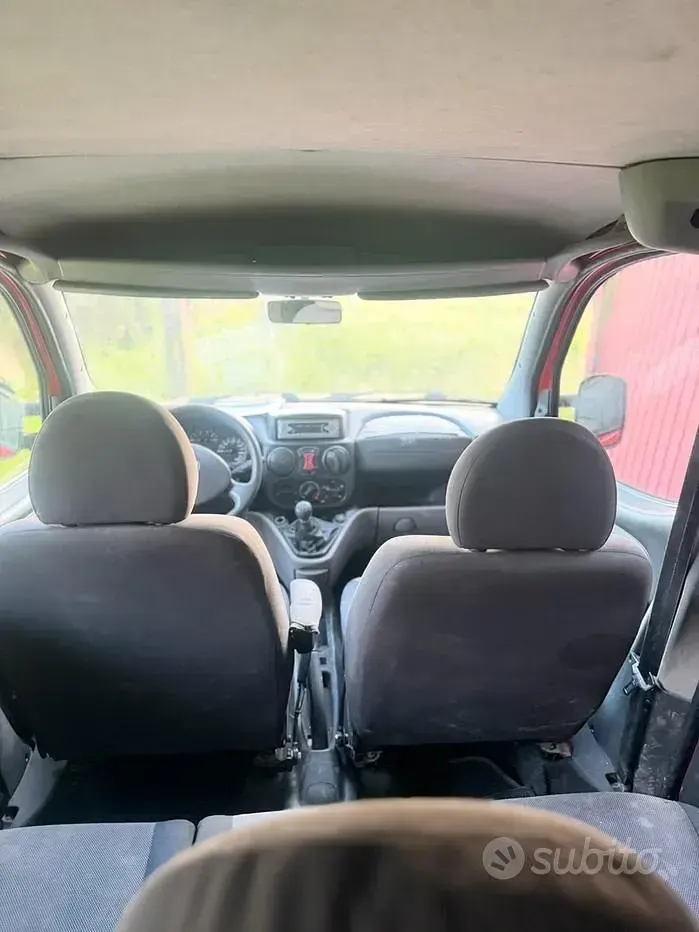 Usata Fiat Doblò 103 CV (75 kW) 2009 Monovolume