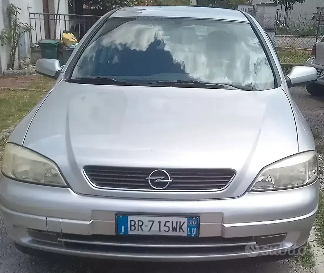 Usata Opel Astra 101 CV (74 kW) 2001 Grigio Berlina