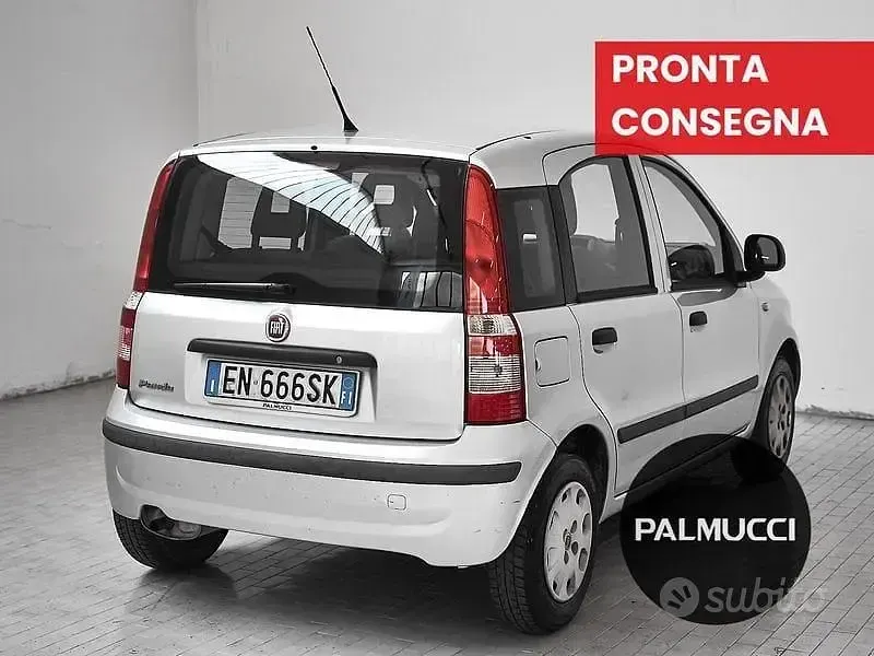 Usata Fiat Panda Easy 69 CV (50 kW) 2012 Grigio Utilitaria