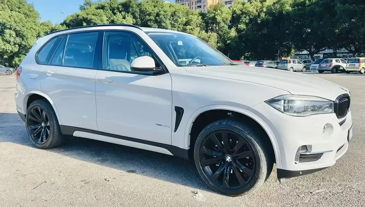 Usata BMW X5 Comfort Edition 258 CV (189 kW) 2013 Bianco SUV