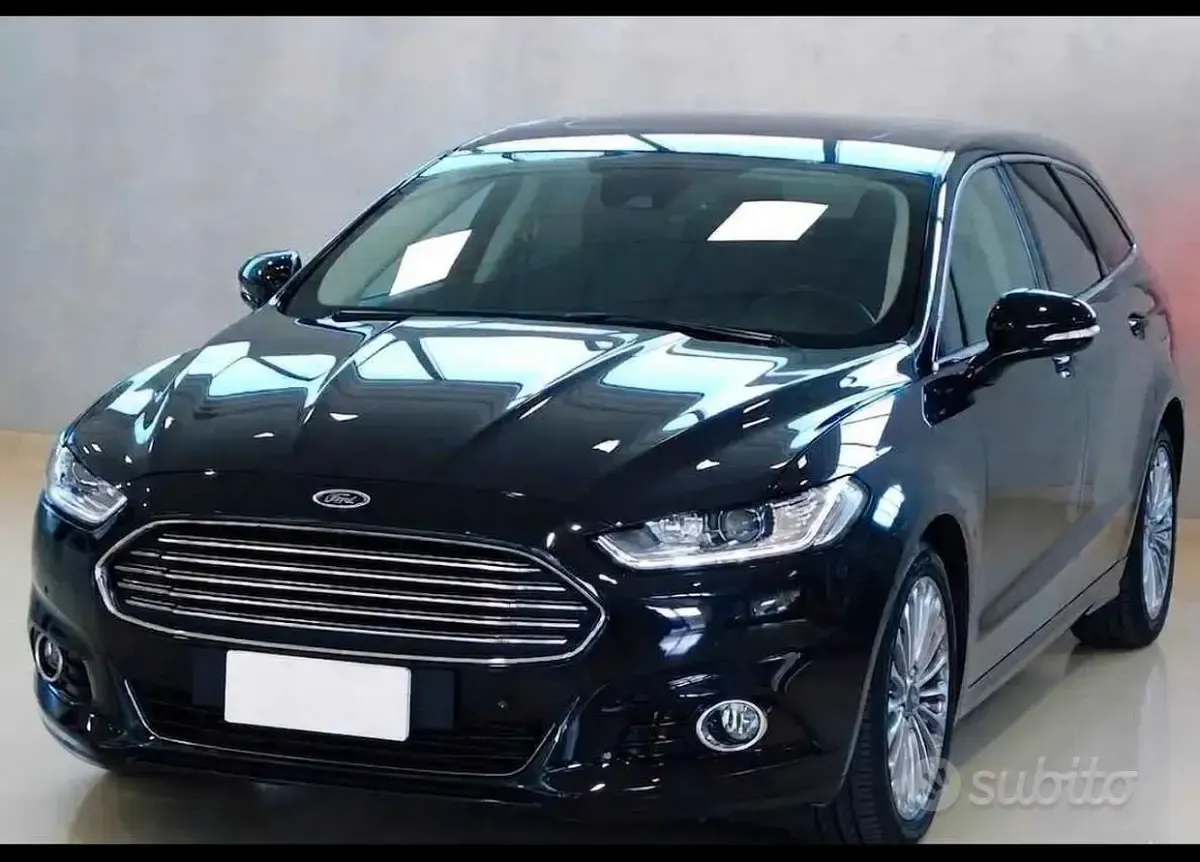 Usata Ford Mondeo 180 CV (132 kW) 2015 Nero Station wagon