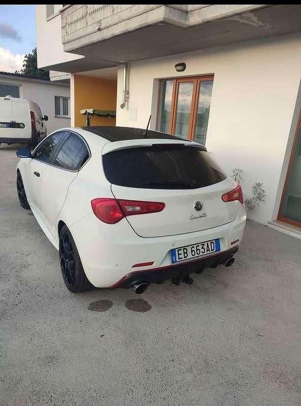 Usata Alfa Romeo Giulietta Progression 170 CV (125 kW) 2011 Berlina