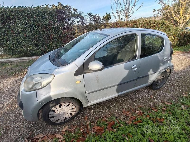 Usata Citroën C1 68 CV (50 kW) 2005 Grigio Utilitaria