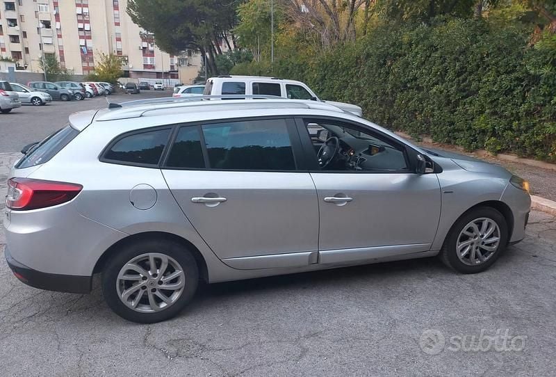 Usata Renault Mégane GrandTour 110 CV (80 kW) 2016 Grigio Station wagon