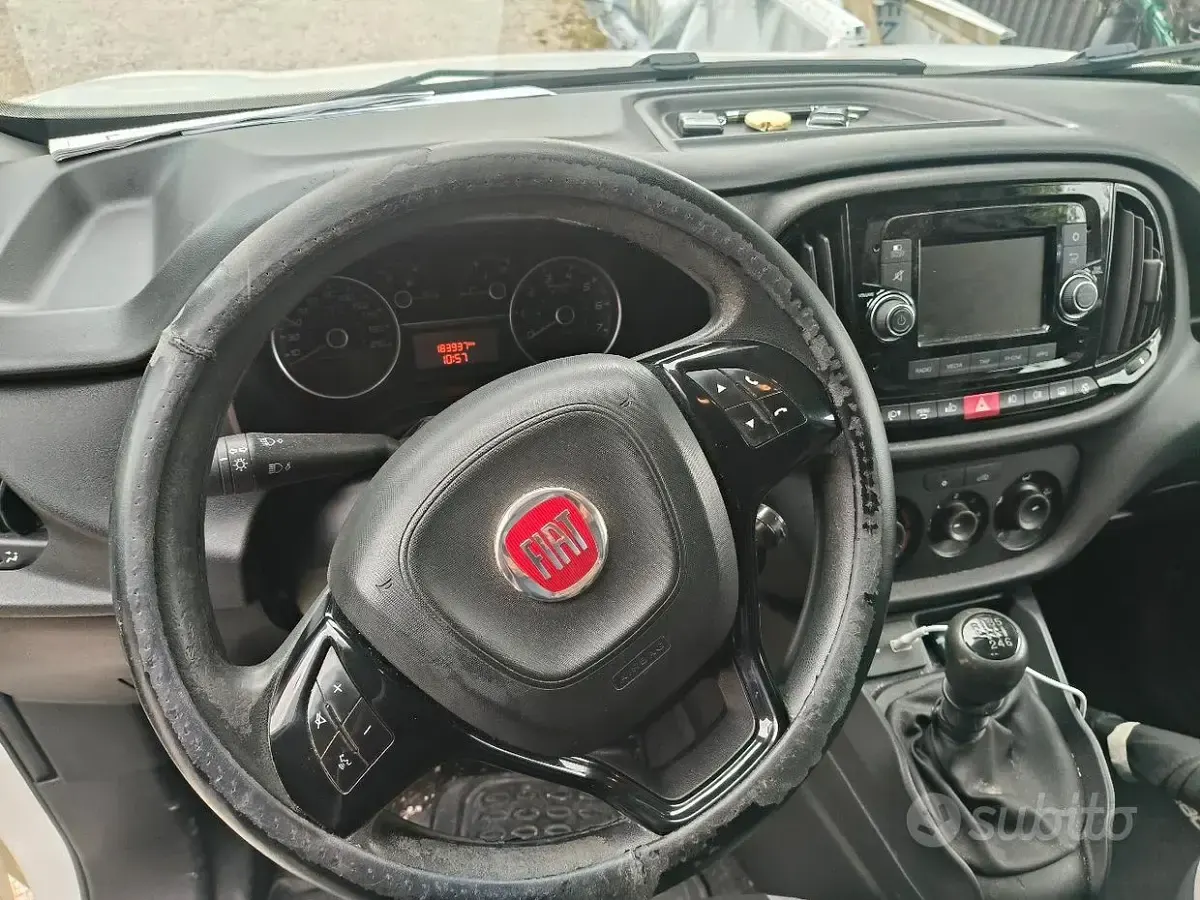 Usata Fiat Doblò 120 CV (88 kW) 2021 Monovolume