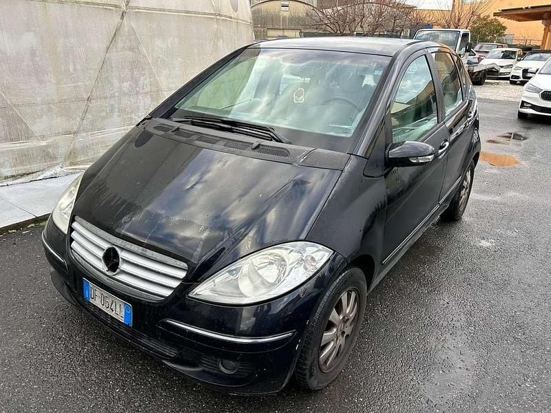 Usata Mercedes A180 Elegance 109 CV (80 kW) 2007 Nero Monovolume