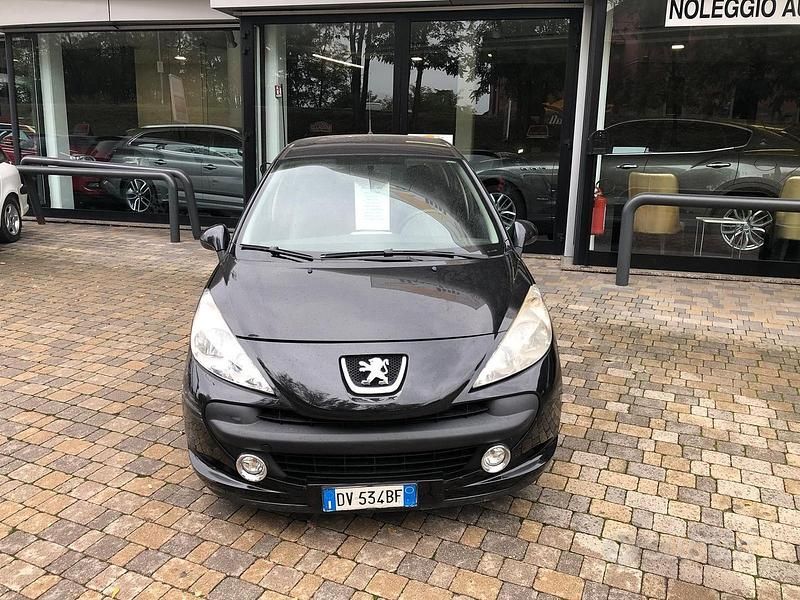 Nero Usata 2009 Peugeot 207 Sport Tre volumi | 3500 € (Cara) - Immagine 1/4