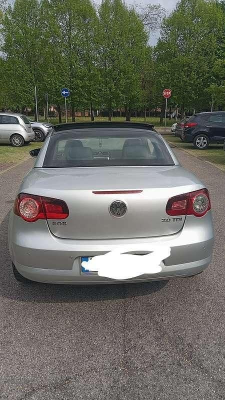 Usata VW Eos 140 CV (102 kW) 2010 Cabrio