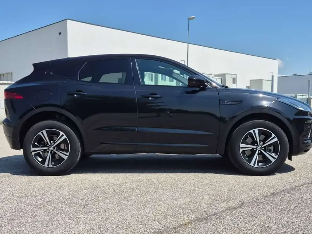 Usata Jaguar E-Pace R-Dynamic 160 CV (117 kW) 2025 Nero SUV