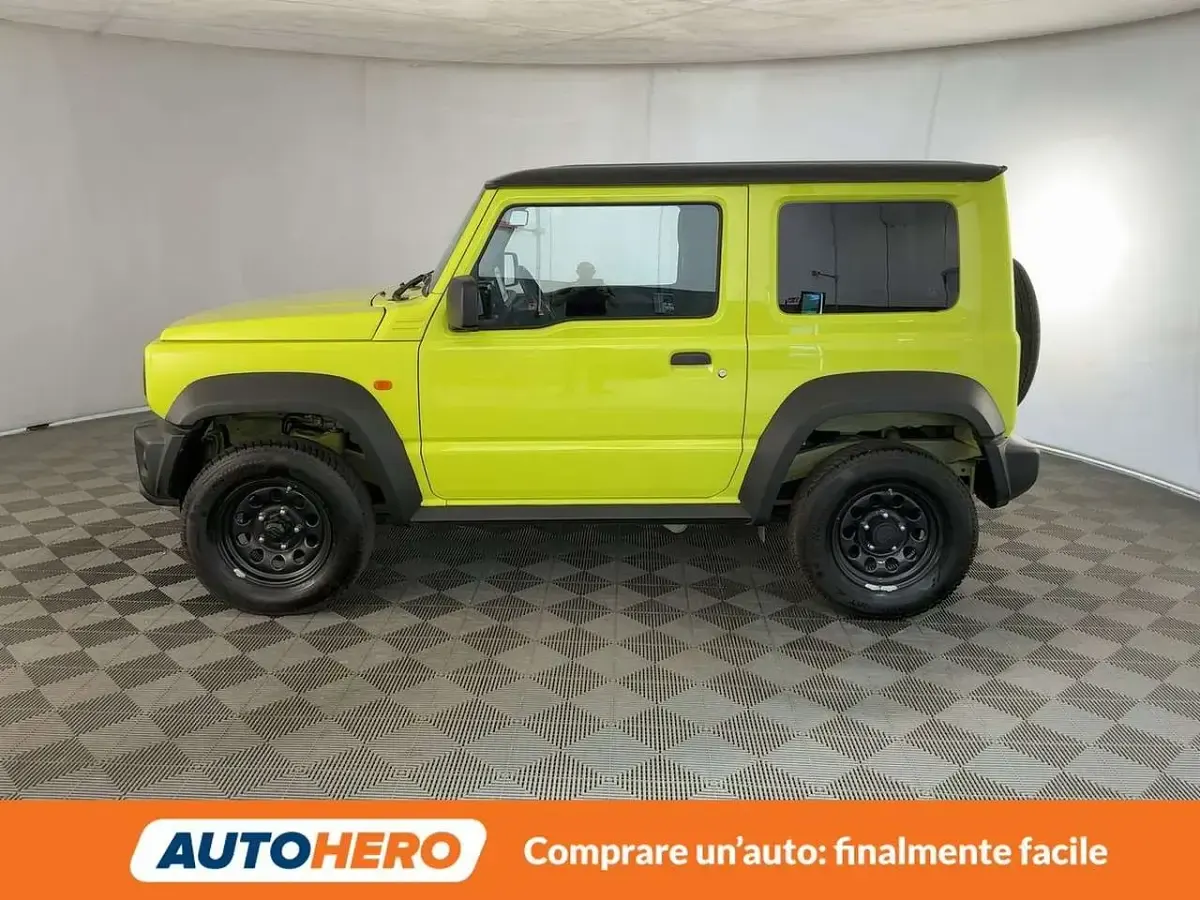 Usata Suzuki Jimny 102 CV (75 kW) 2022 Verde SUV