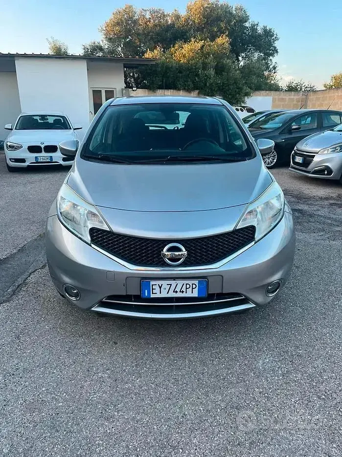 Usata Nissan Note 90 CV (66 kW) 2015 Grigio Utilitaria